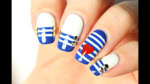 10 nail arts marins a adopter cet ete